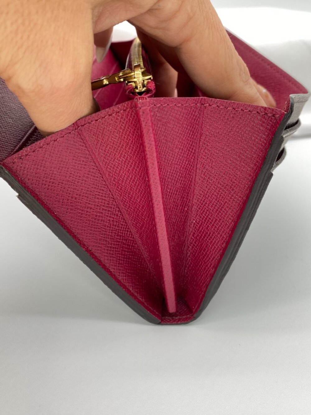 Louis Vuitton Sarah Wallet | Monogram Canvas Fuchsia Interior 🌺 Rosalie - Picture 13 of 14